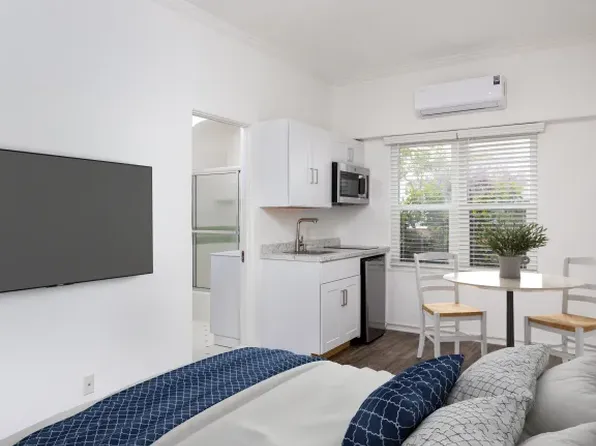 132 S Bedford Dr APT 103, Beverly Hills, CA 90212