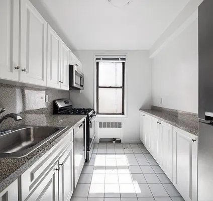 Rented by Compass | media 12