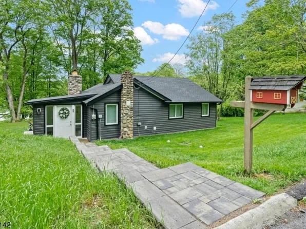 5 Woodland Trl, Sparta Twp., NJ 07871