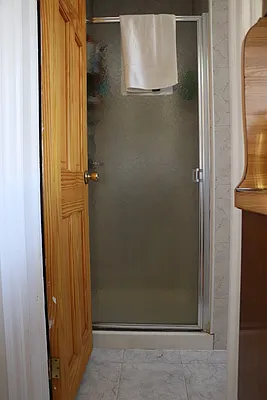 Rented by DGW N Y Realty Group LLC | media 18