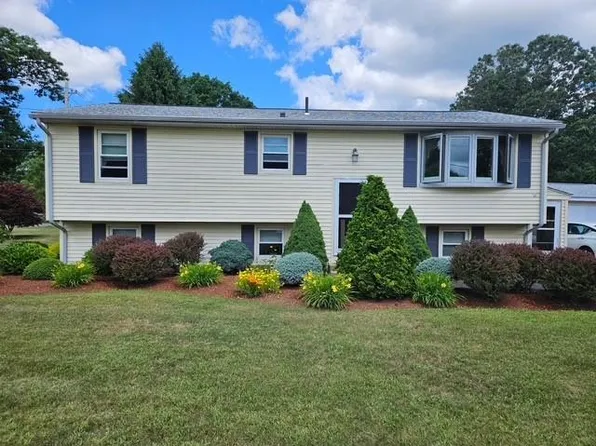 580 Lapham Farm Rd, Burrillville, RI 02839