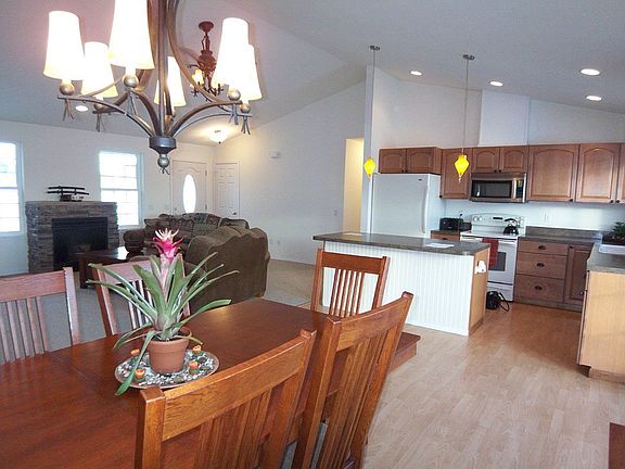 Great open dining room