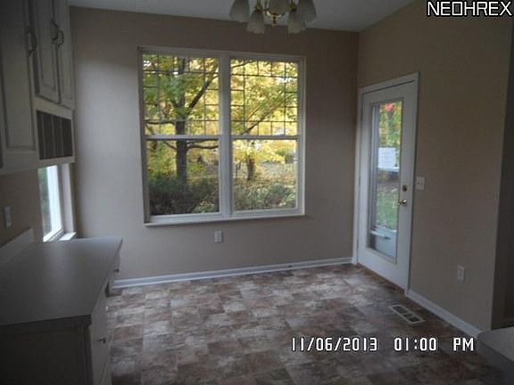 3rd image of 1926 Pembrooke Ln