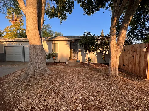 2847 Clover Ln Photo 1