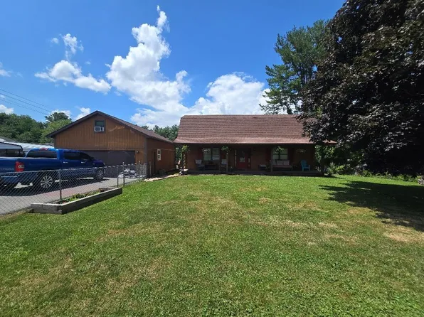 200 & O Dam Rd #C, Daniels, WV 25832