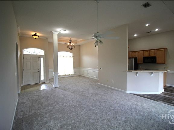 2nd image of 806 Granite Ln