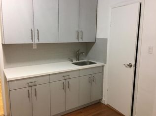 6038 56th Rd #2R, Flushing, NY 11378