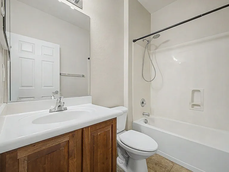 1676 W Morse Dr — Photo 26