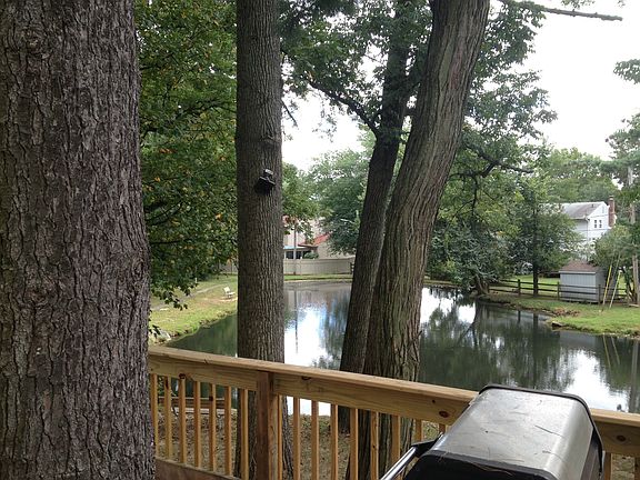3rd image of 1000 Woodstream Dr