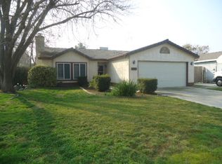 2235 W Harold Ct, Visalia, CA 93291
