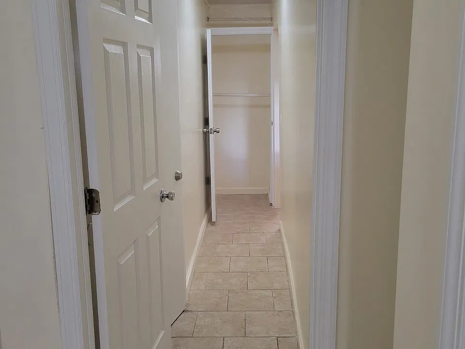 19 Steuben St #1