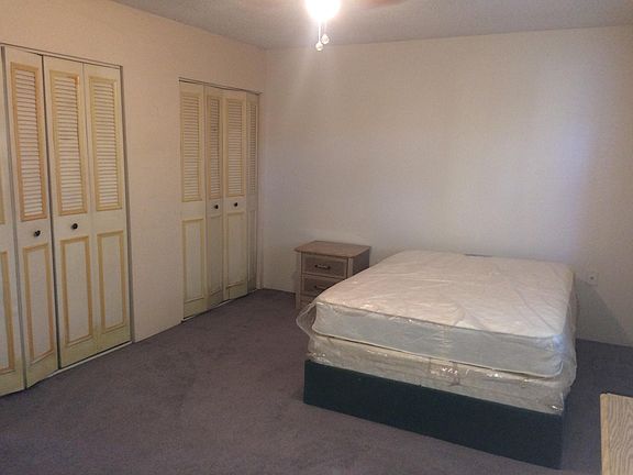 5th image of 201 College Blvd E Unit 4