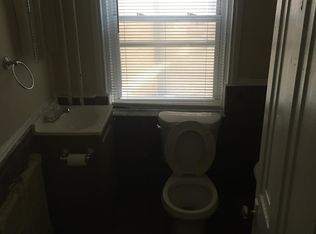 815 S 5th St FLOOR 3, Philadelphia, PA 19147
