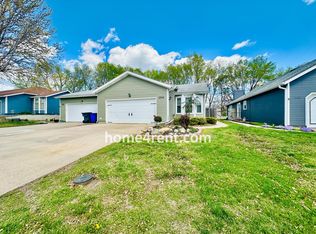 1354 N Ridge Pkwy, Olathe, KS 66061