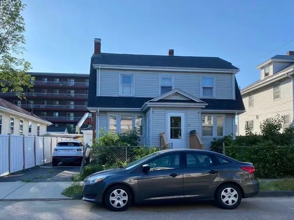 20 Ellington Rd, Quincy, MA 02170