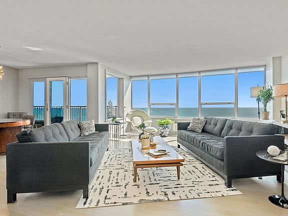 3rd image of 6101 N Sheridan Rd NE #36D