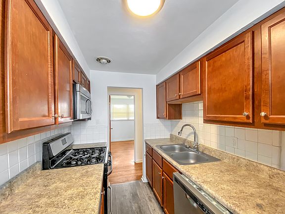 5th image of 8106 Fawn Ave