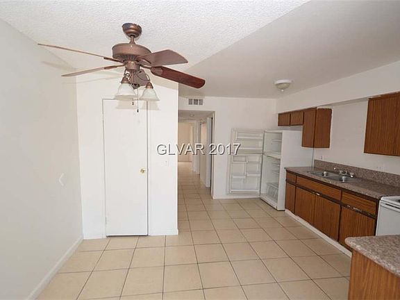 5th image of 4253 Stewart Ave APT 1