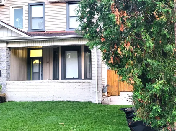49 A Vine Ave Unit 2, Toronto, ON M6P 1V6