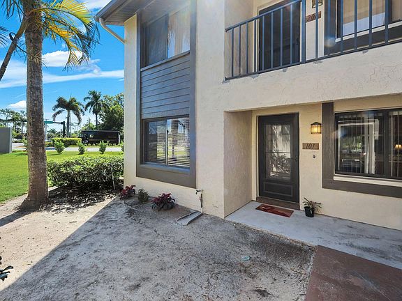 3rd image of 5857 Rattlesnake Hammock Rd APT 101