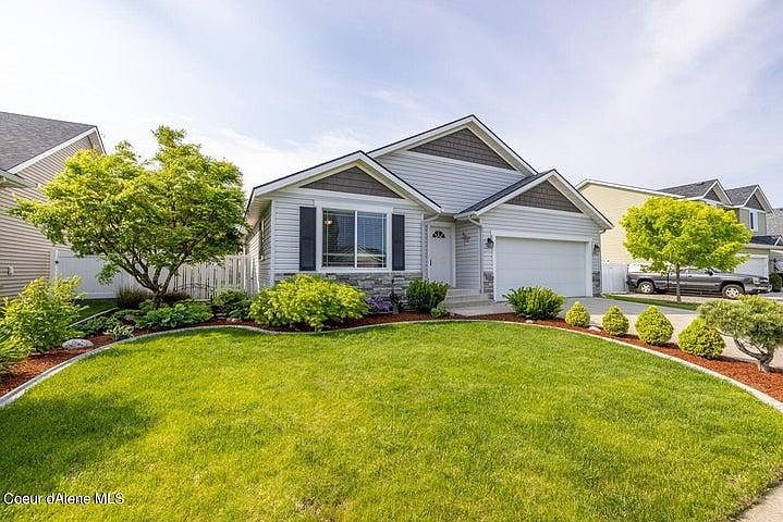 1st image of 1780 Warbler Ln
