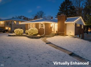 222 E McKenzie Rd, Greenfield, IN 46140