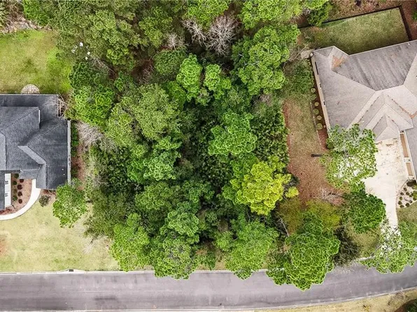 297 Osprey Cir, Saint Marys, GA 31558