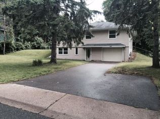 6547 2nd St N, Oakdale, MN 55128