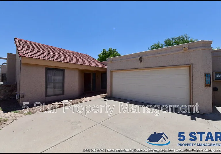 3212 Canyon Point Ln — Photo 1