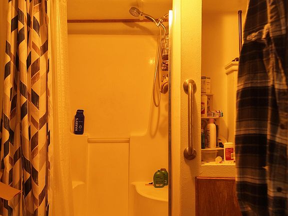 4th image of 5074 Little Walnut Rd