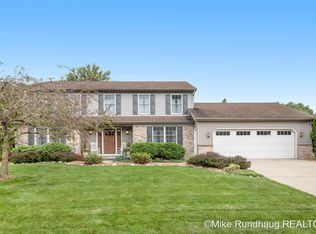 4688 Bluegrass Dr SE, Kentwood, MI 49546