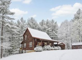 296 Live Oak Ln, Galax, VA 24333