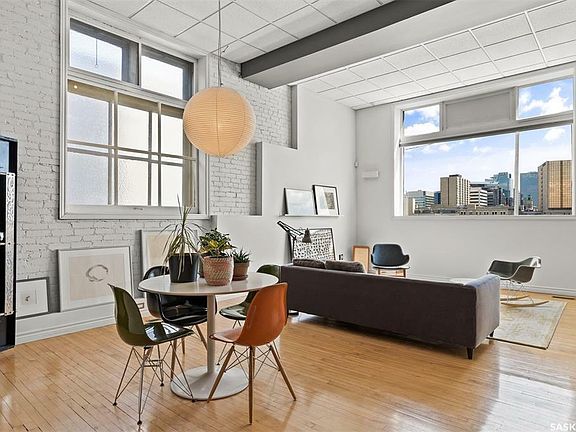 2nd image of 2128 Dewdney Ave #102
