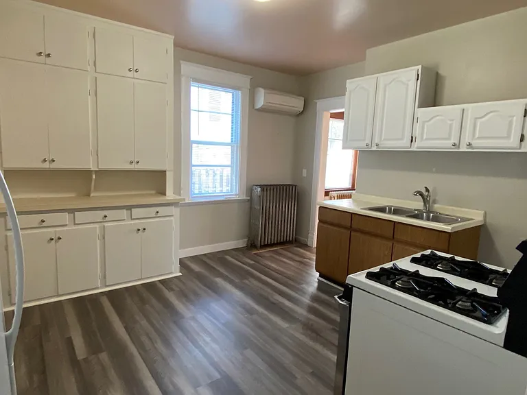 1013 W Ave S — Photo 7