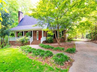 902 Hickory Nut Ct, Pleasant Garden, NC 27313