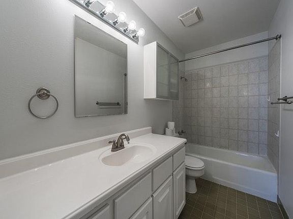 3rd image of 1182 S Foothill Dr APT 522