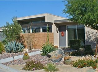 2718 Whitewater Club Dr, Palm Springs, CA 92262