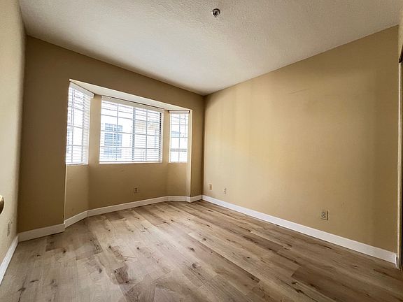 3rd image of 425 N Chapel Ave APT E