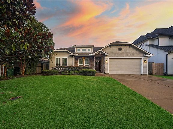 2nd image of 1329 Richelieu Ln