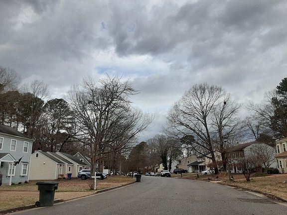 4th image of 512 Great Park Dr
