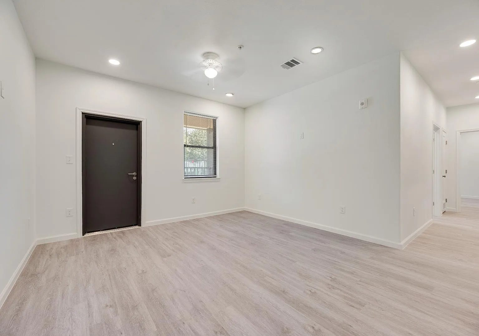 4225 Bernice St - 209 — Photo 1