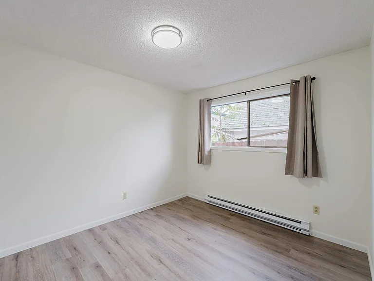 3816 F St #3816 — Photo 13