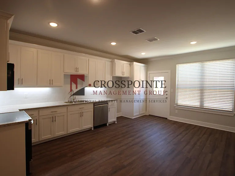 731 Freedom Way — Photo 14