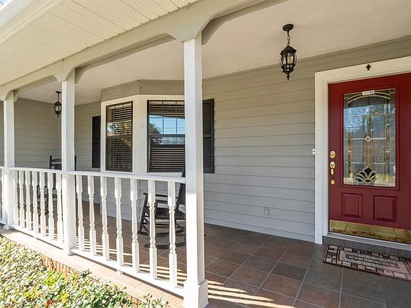 3rd image of 1438 SE 38th Ct