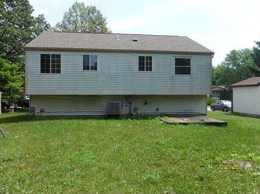 3rd image of 8668 Fairbrook Ave