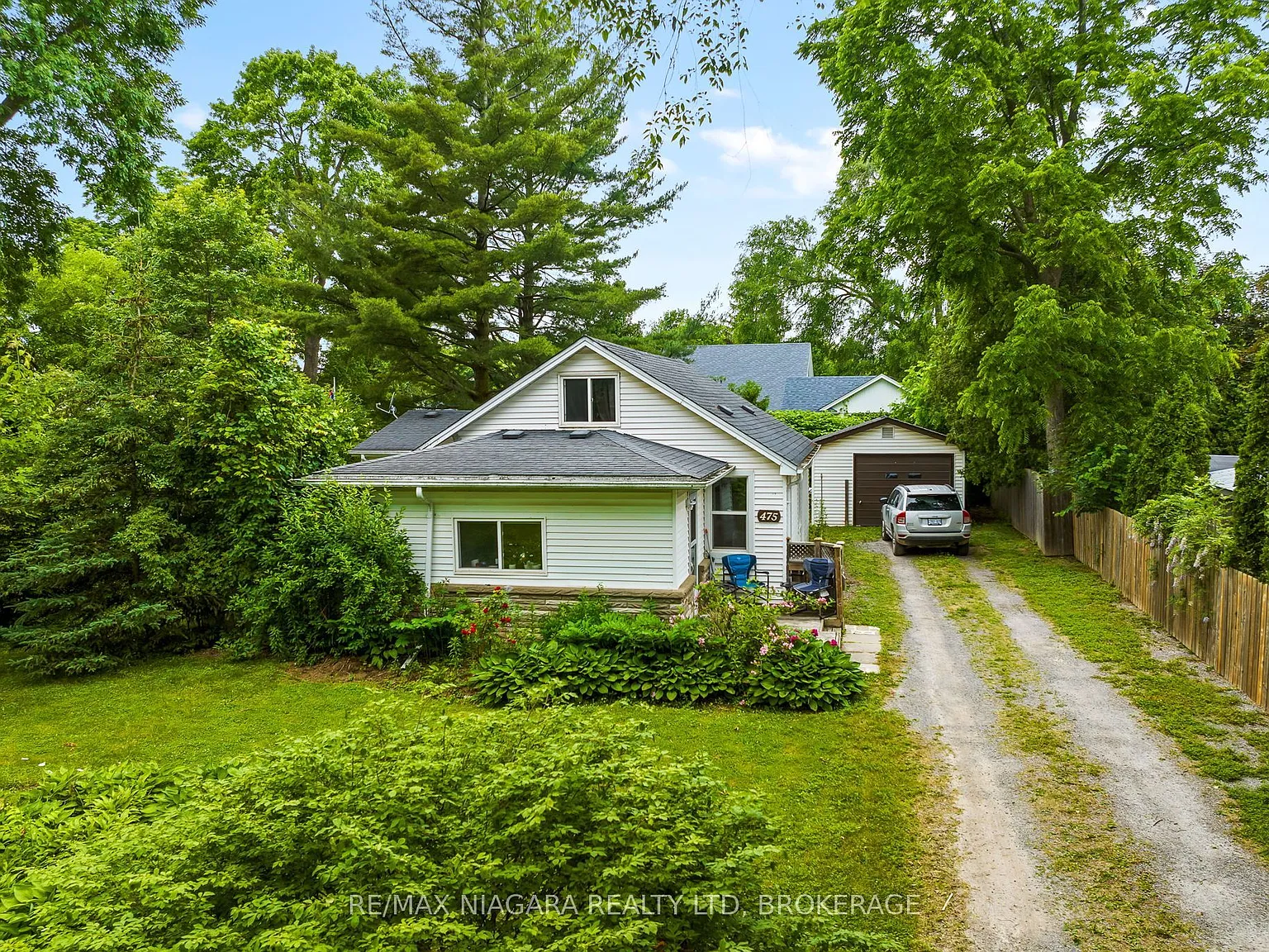 2 bed, $2,690 — Photo 1