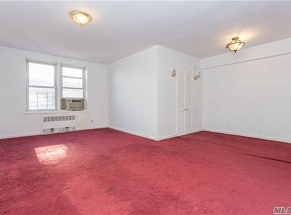 4th image of 3325 90th St APT 4C