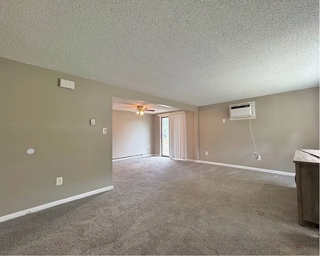 6305 Robinson Rd - 4 — Photo 4