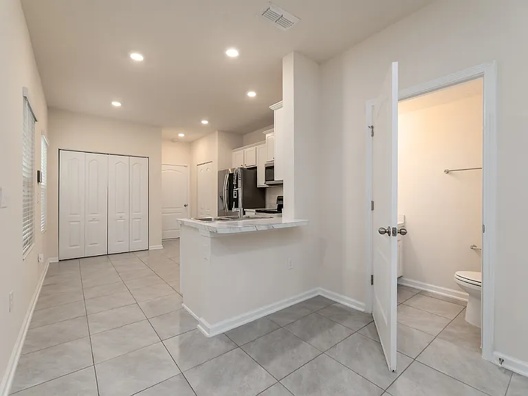 9621 Baylin Ct — Photo 7
