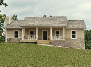 33616 Palm Dr, Burlington, WI 53105